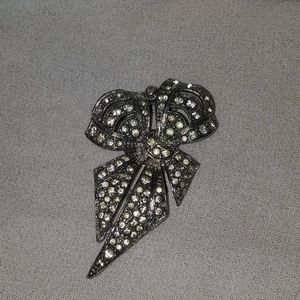 Vintage scarf clip